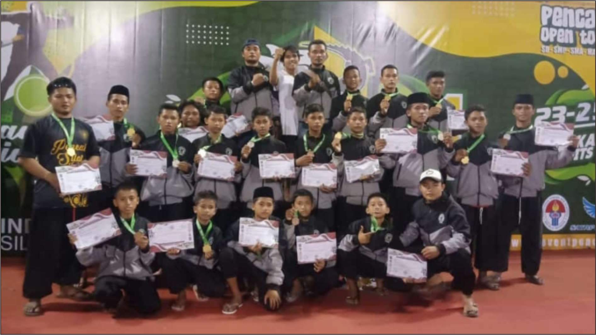Santri Banyuanyar Borong Medali Lomba Pencak Silat