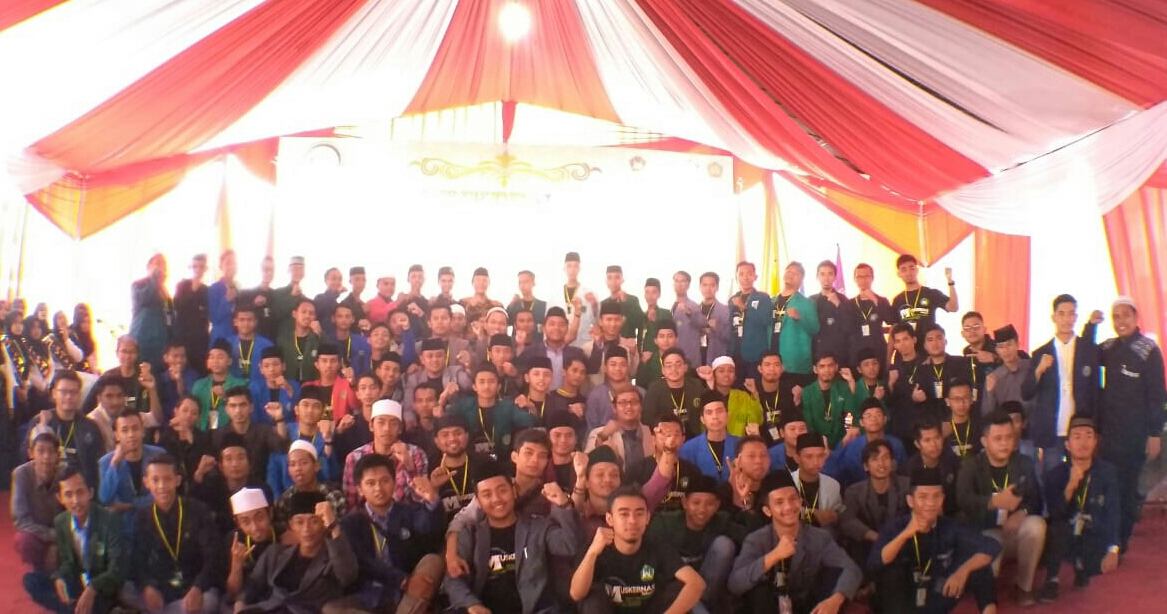 Hadiri MUKERNAS BEM Pesantren se-Indonesia, DEMA STIBA ikuti deklarasi.