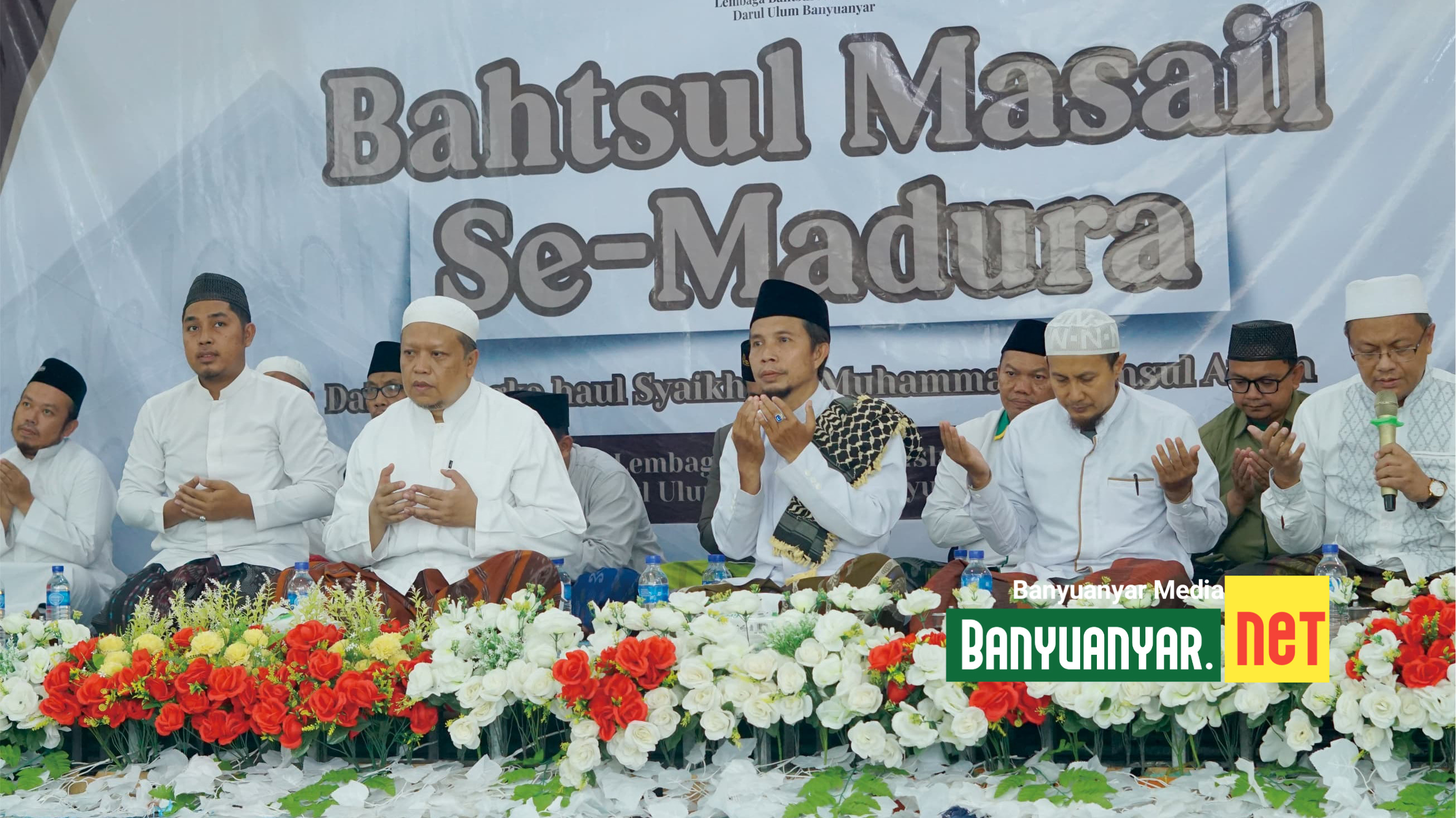 Peringati Haul ke-3 Syaikhona RKH. Muhammad Syamsul Arifin, LBM DUBA Adakan Bahtsul Masail se-Madura
