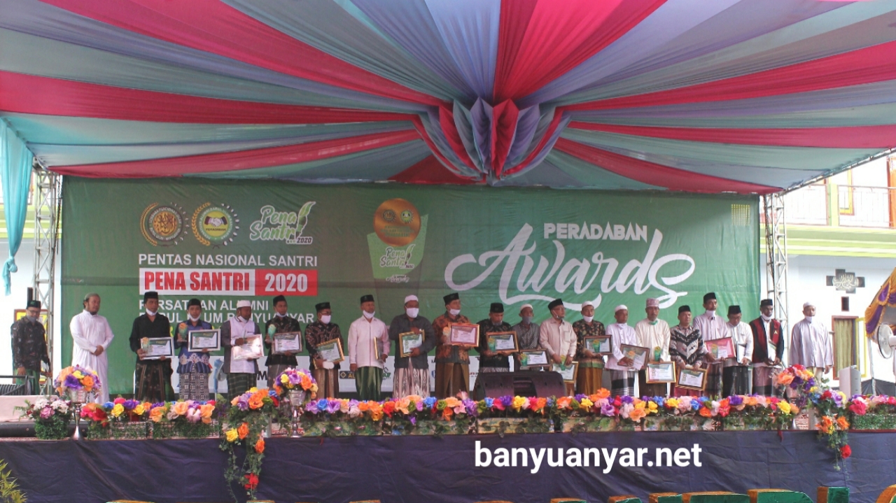 Peradaban Berikan Penghargaan Kepada Tokoh Berprestasi dan Wilayah Teraktif 