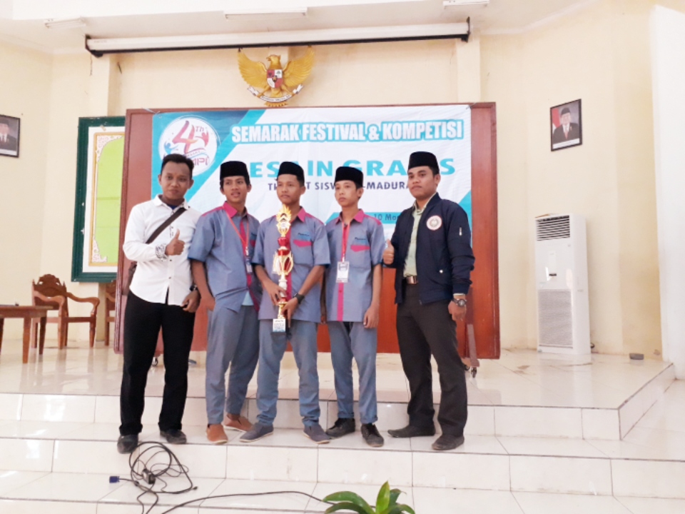 Hari Pertama UNBK, SMK DUBA Mendapat Kunjungan Dinas Provinsi